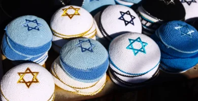 Custom Kippahs – A Unique Blend of Tradition and Modern Style